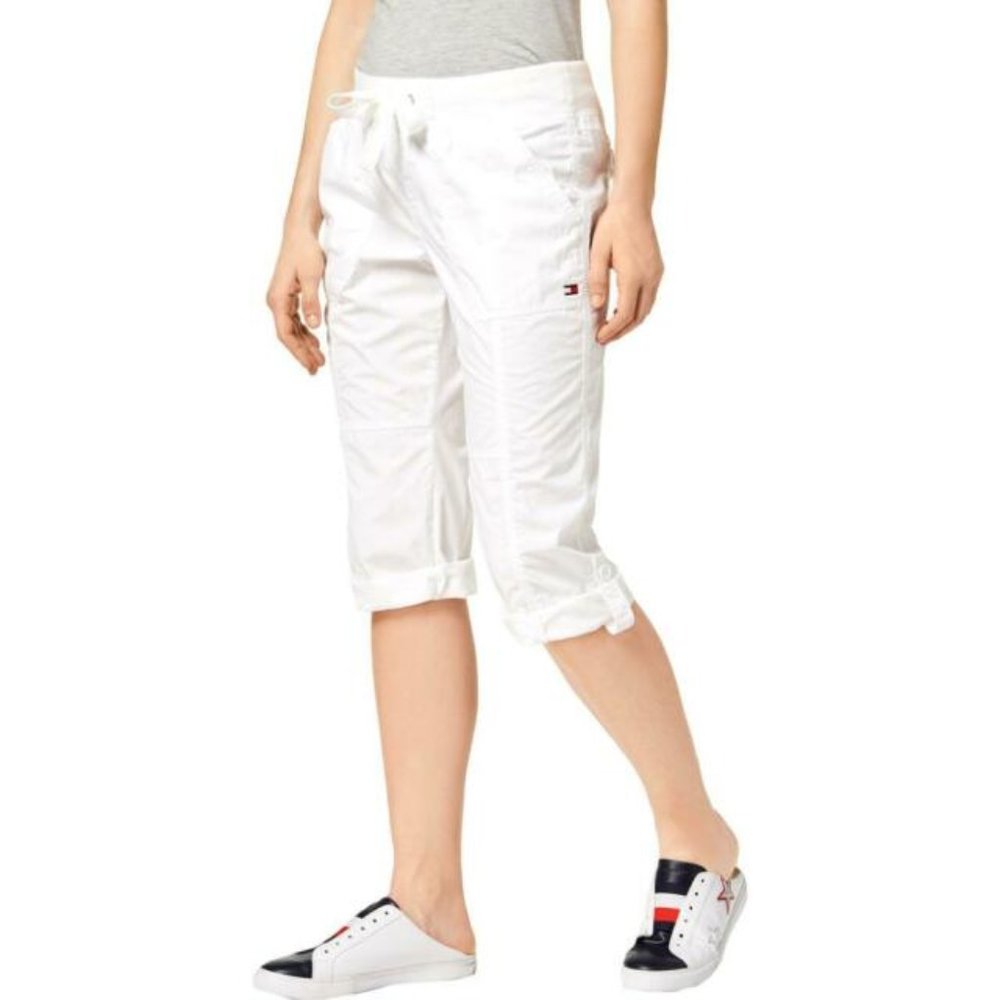 NEW Tommy Hilfiger women's below knee capri shorts NWD imperfect, loose threads